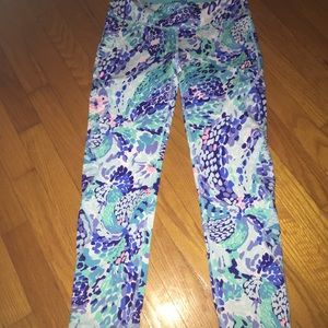 Lilly Pulitzer cropped leggings size MEDIUM